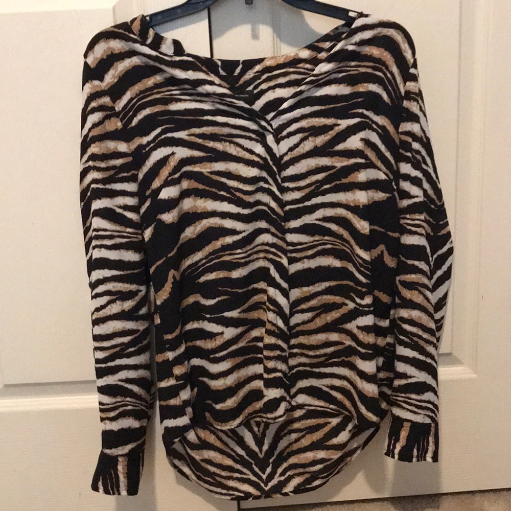 International Concept Animal-print Top